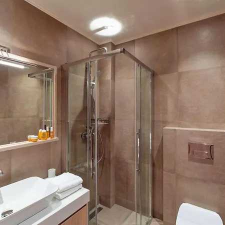 Narcissus Apartment